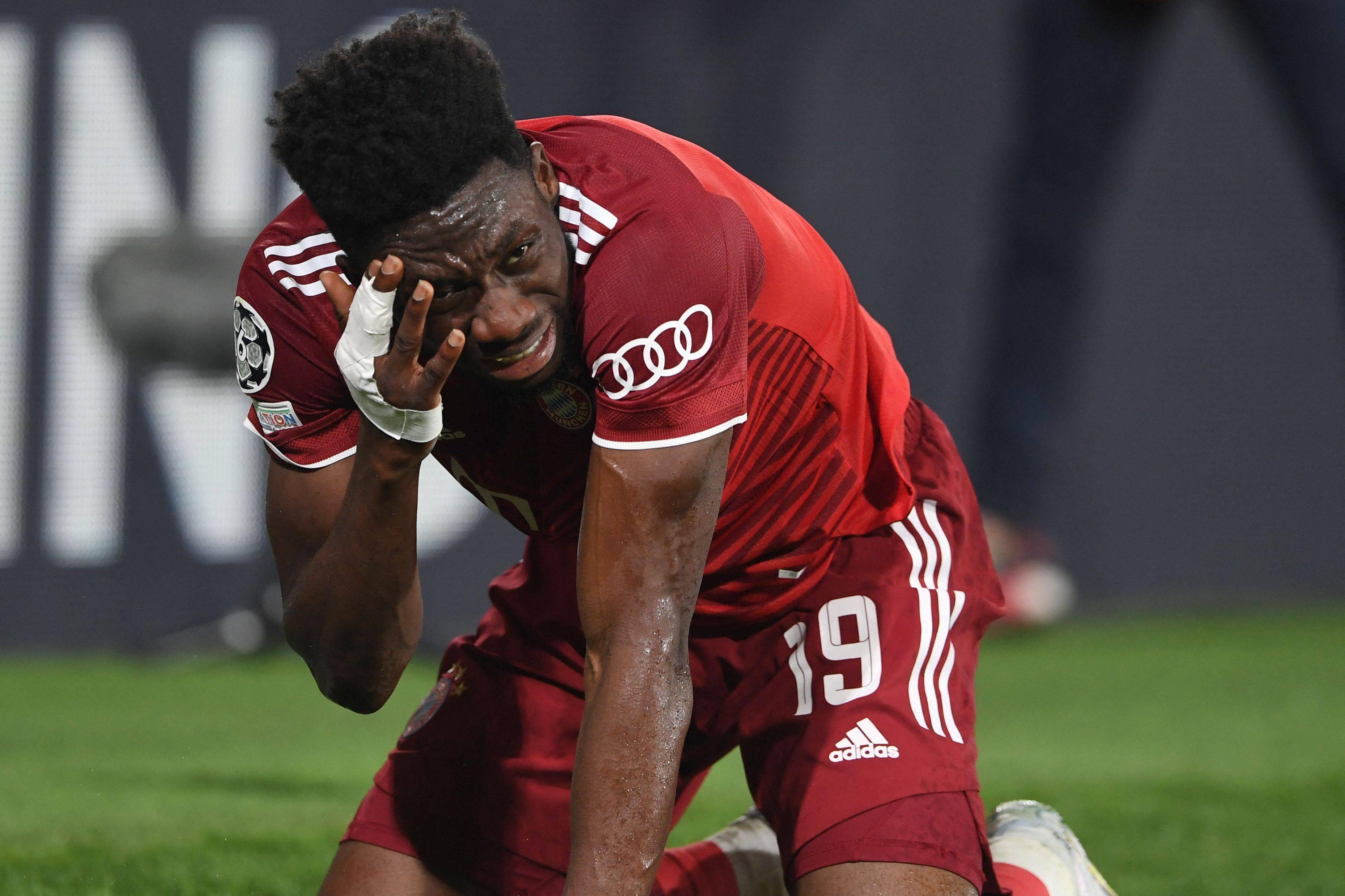 比利亚雷亚尔训练开放日，今夜刷新队史纪录引欢呼，国王杯在即，训练强度明显提升